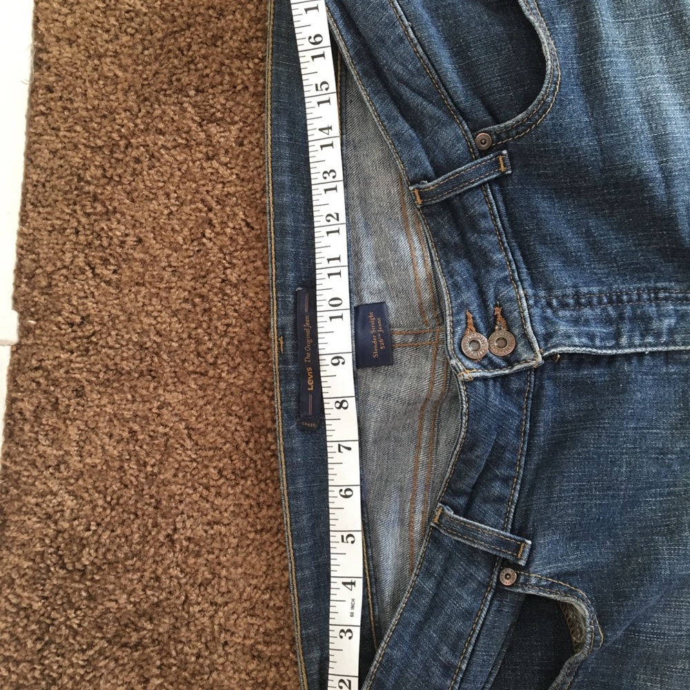 Levi’s 526 Slender Straight , GUC - Picture 3 of 6